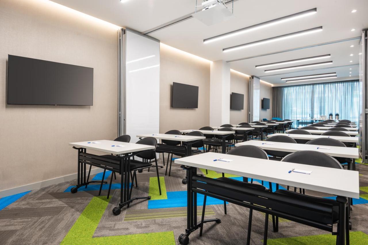 Holiday Inn Express Bogota - Parque La 93 By Ihg Luaran gambar