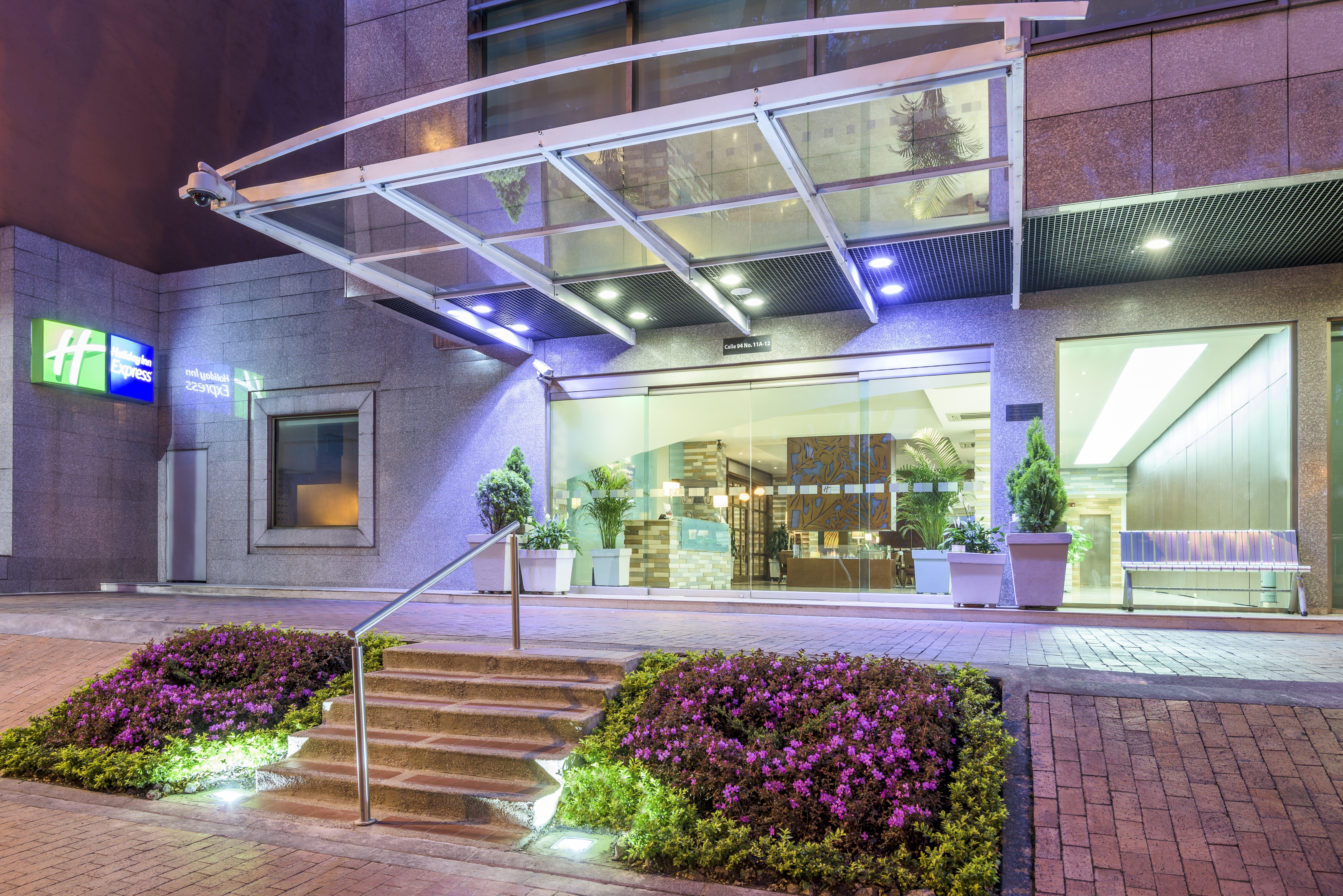 Holiday Inn Express Bogota - Parque La 93 By Ihg Luaran gambar