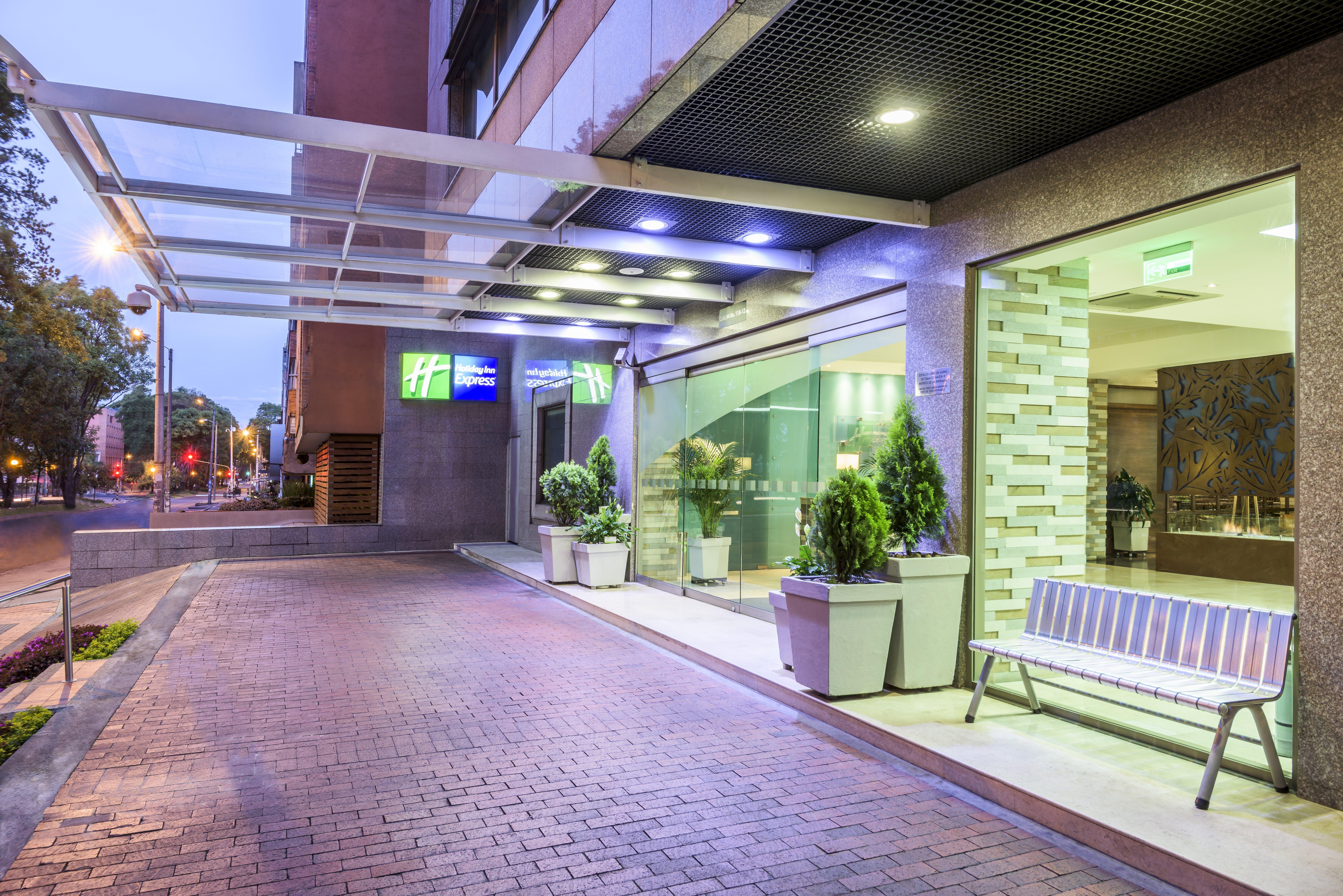 Holiday Inn Express Bogota - Parque La 93 By Ihg Luaran gambar