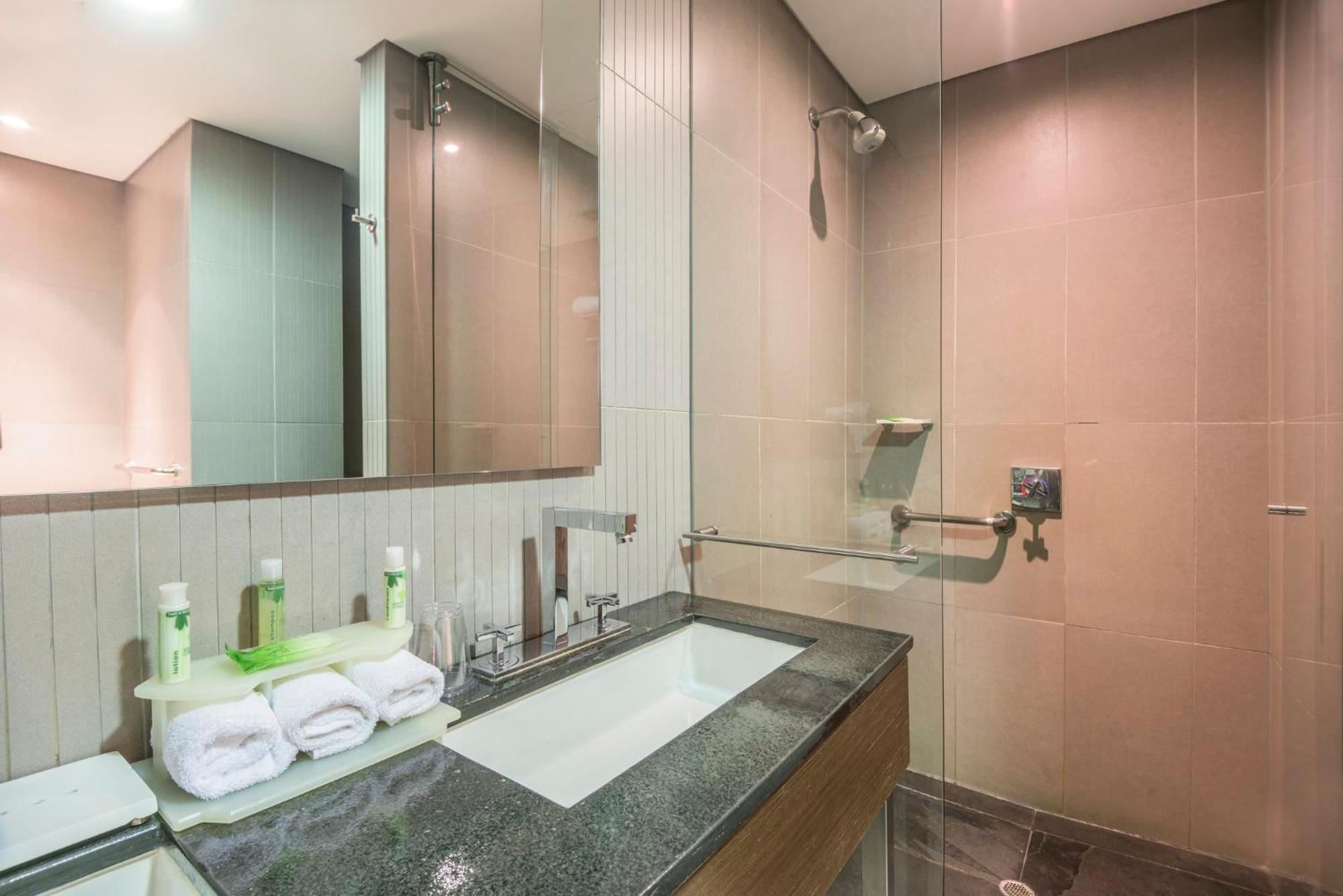 Holiday Inn Express Bogota - Parque La 93 By Ihg Luaran gambar