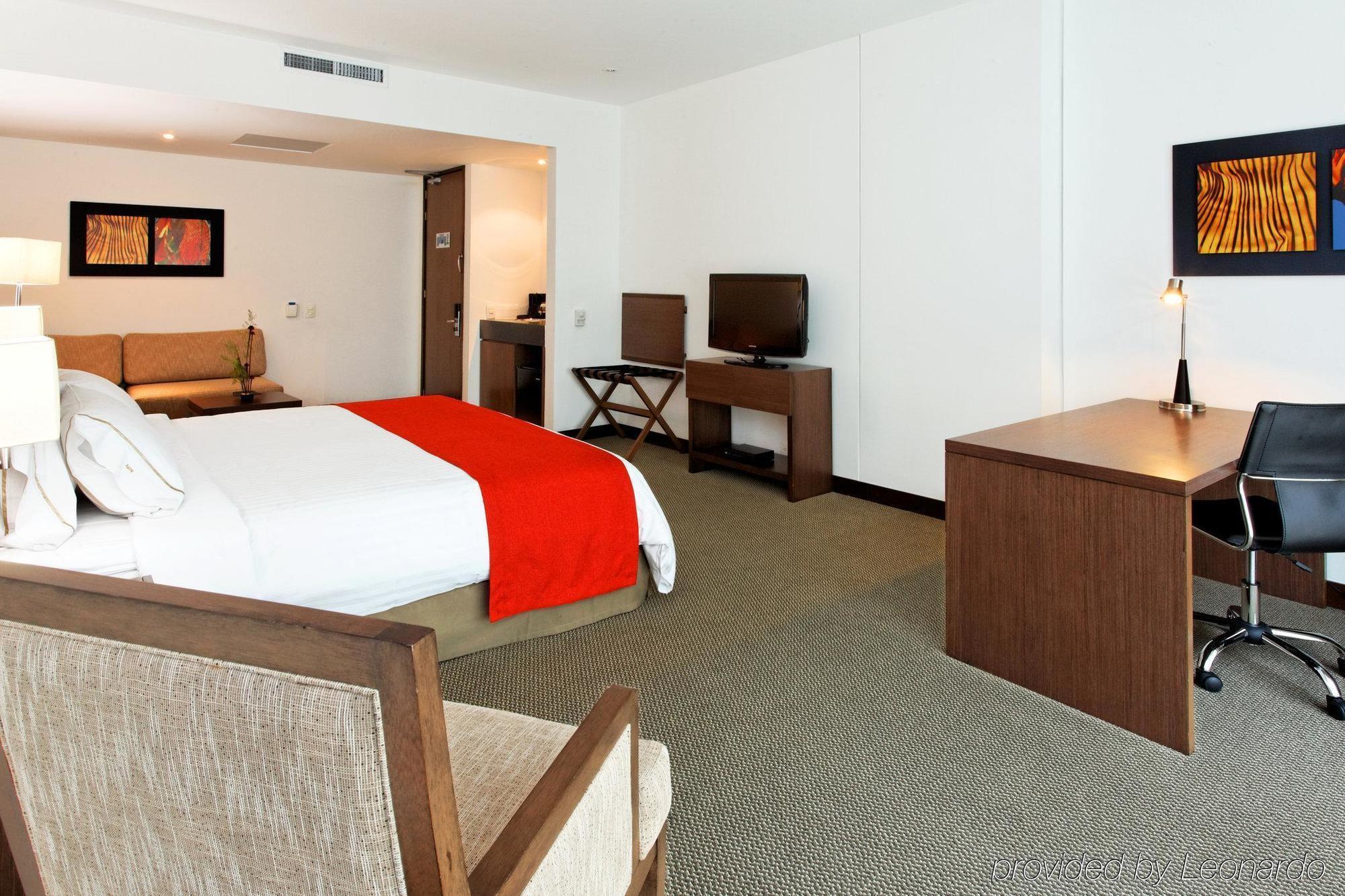 Holiday Inn Express Bogota - Parque La 93 By Ihg Luaran gambar