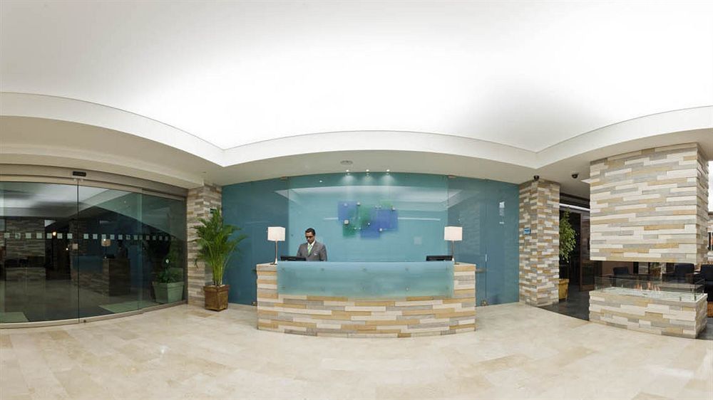 Holiday Inn Express Bogota - Parque La 93 By Ihg Luaran gambar