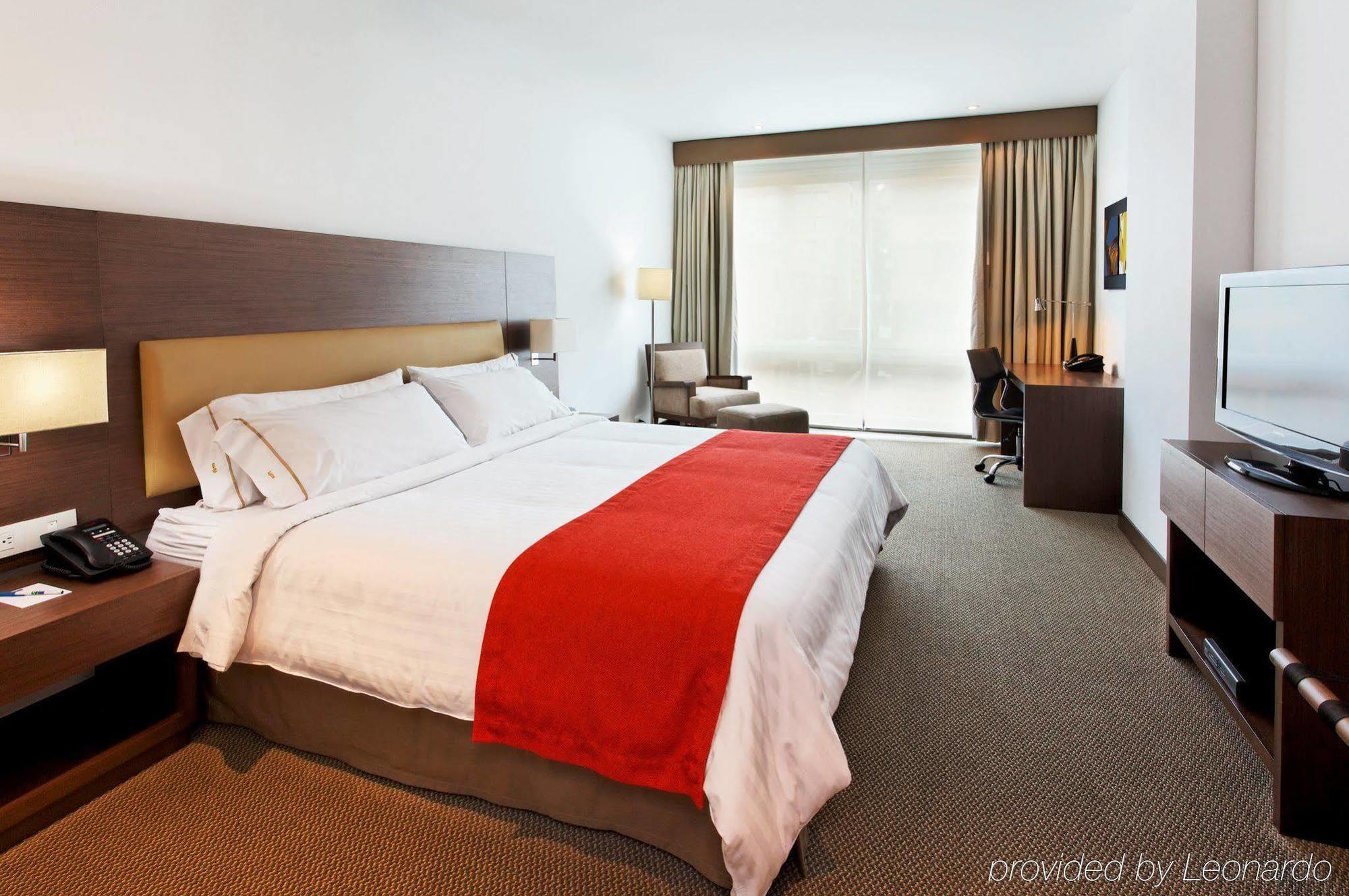 Holiday Inn Express Bogota - Parque La 93 By Ihg Bilik gambar